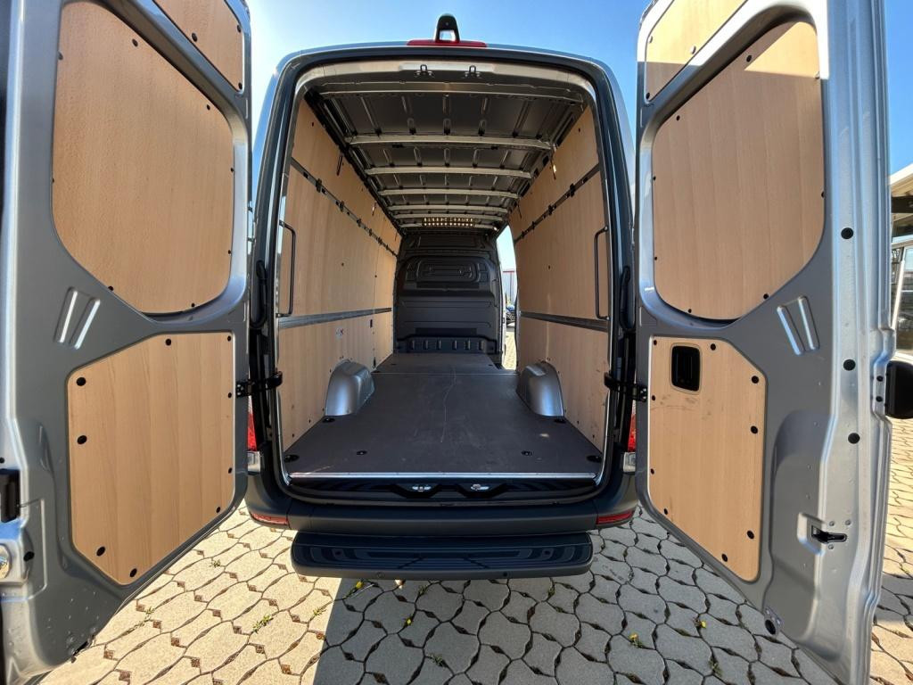 Mercedes-Benz eSprinter