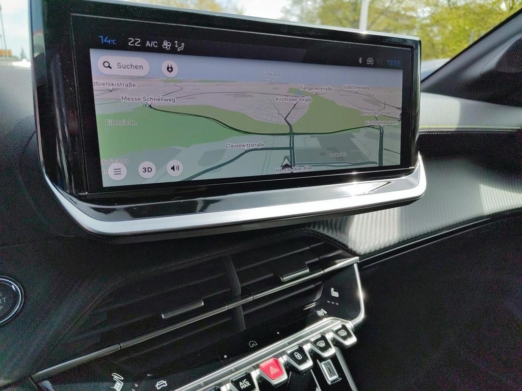 Peugeot e-208