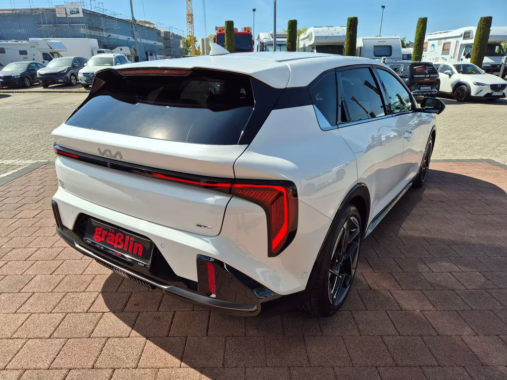Kia K4