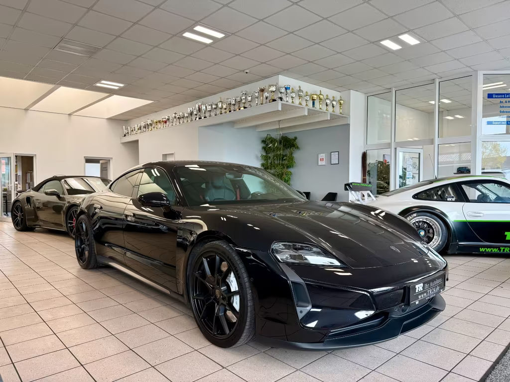 Porsche Taycan Turbo