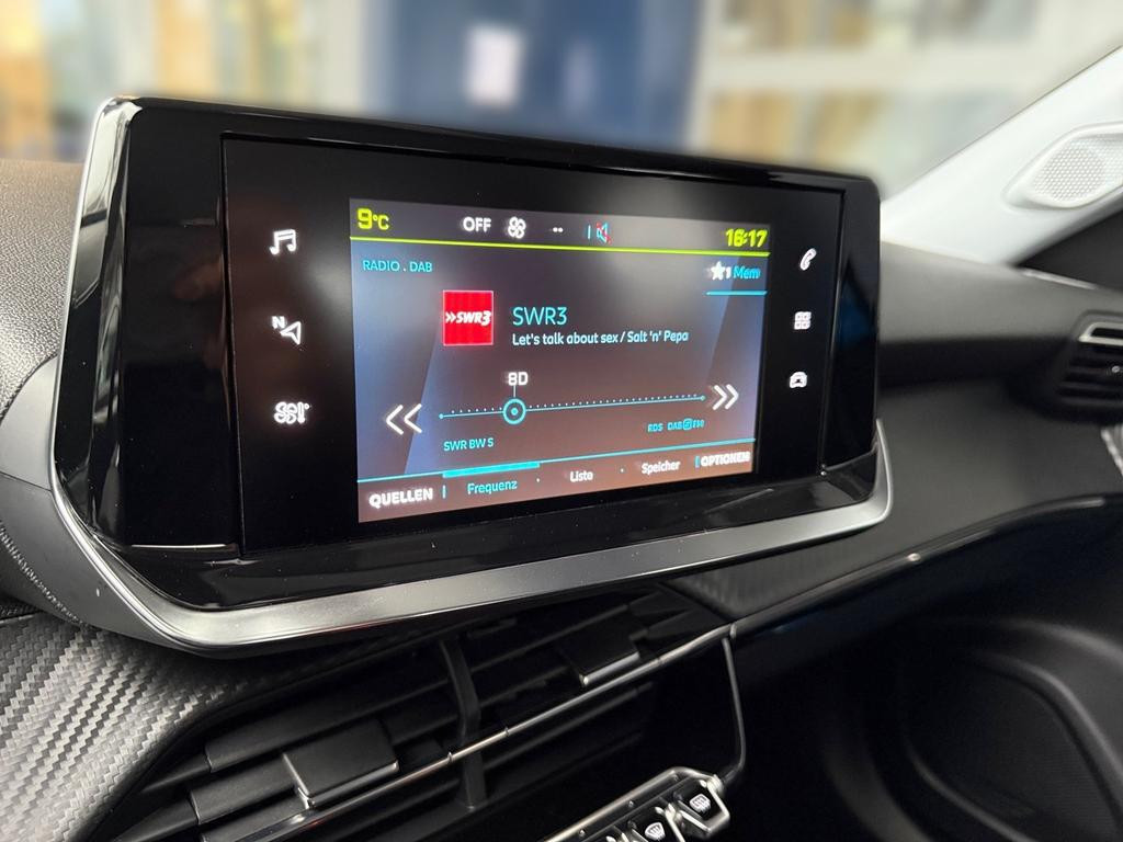 Peugeot e-2008 Active Pack