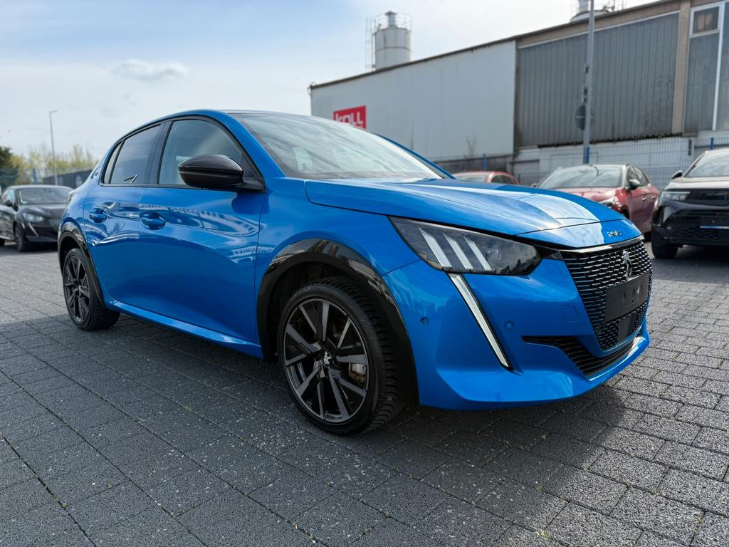 Peugeot e-208
