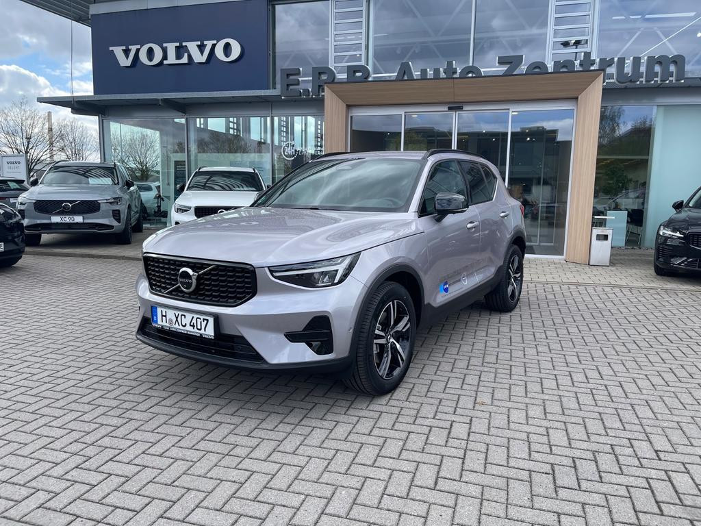 Volvo XC40 Plus Dark