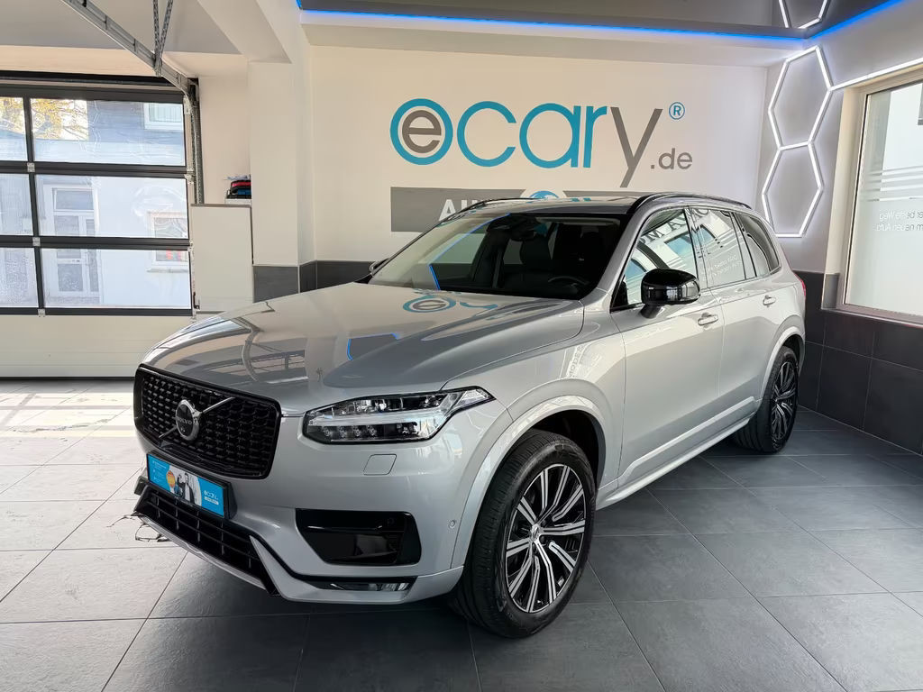 Volvo XC90 AWD Plus Dark