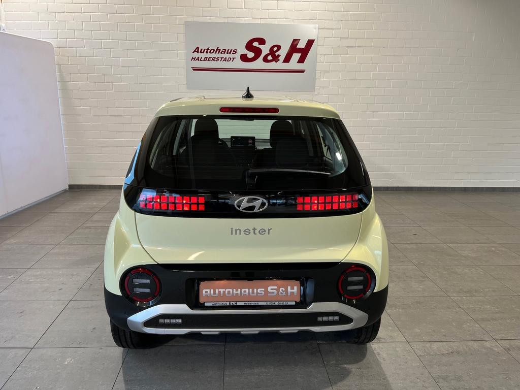 Hyundai INSTER