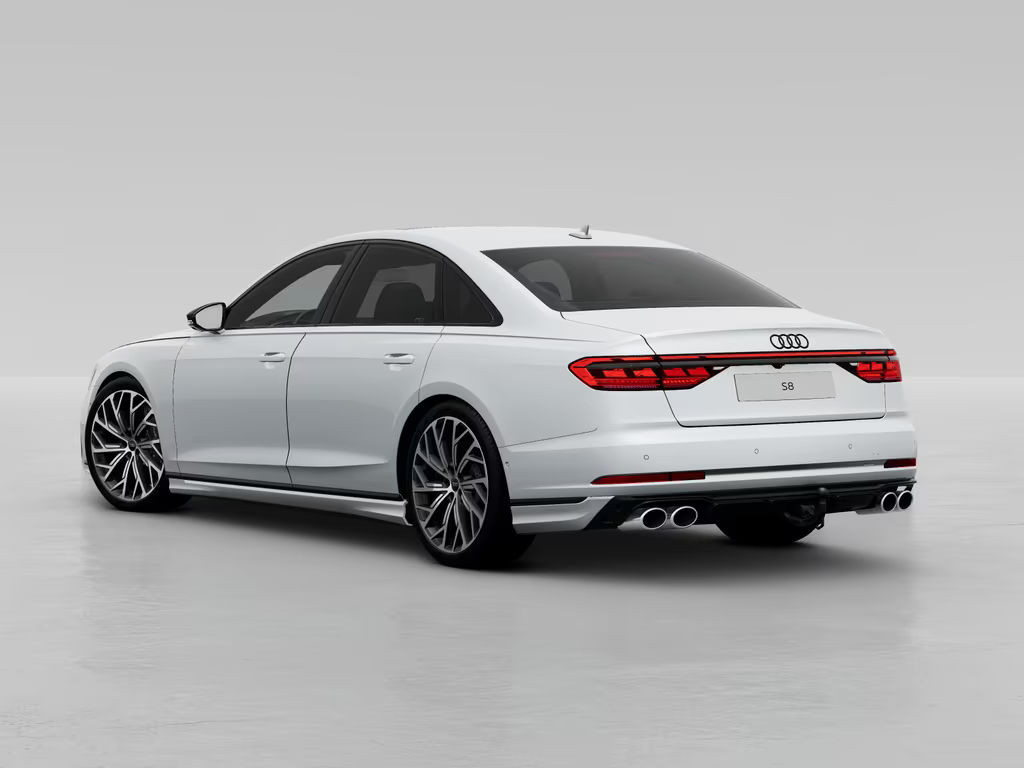 Audi S8