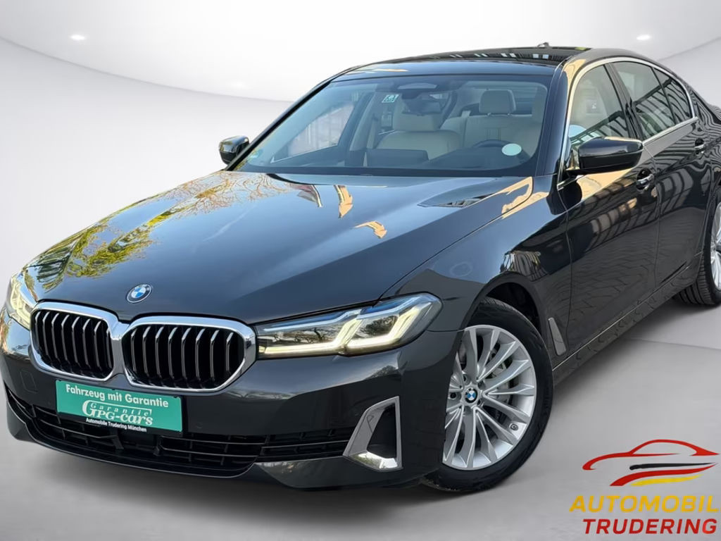 BMW 5 Serie 530 Luxury Line Sedan 530d