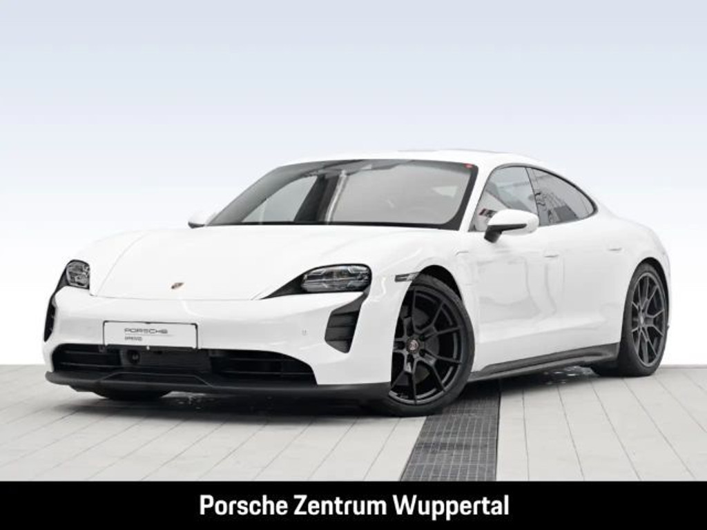 Porsche Taycan GTS