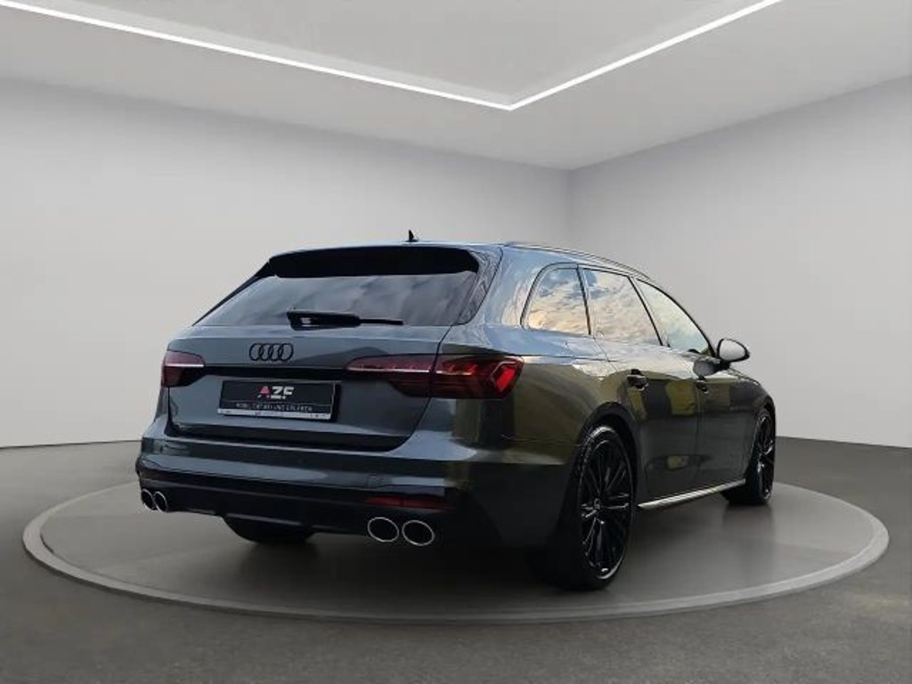 Audi S4