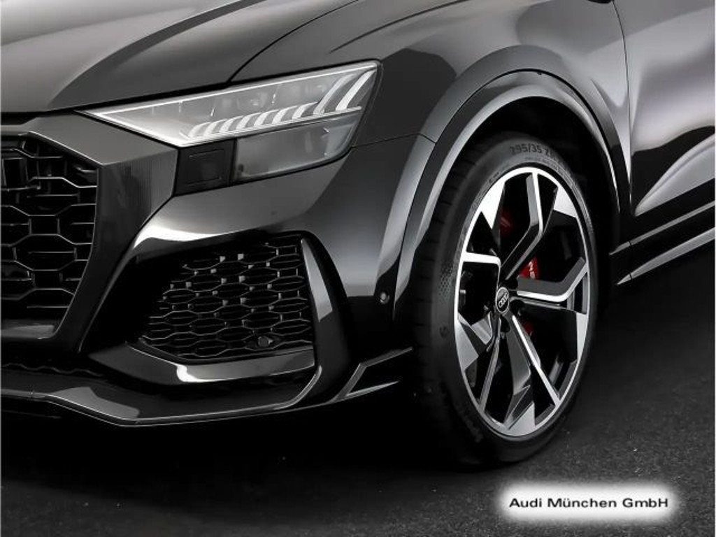 Audi RS Q8