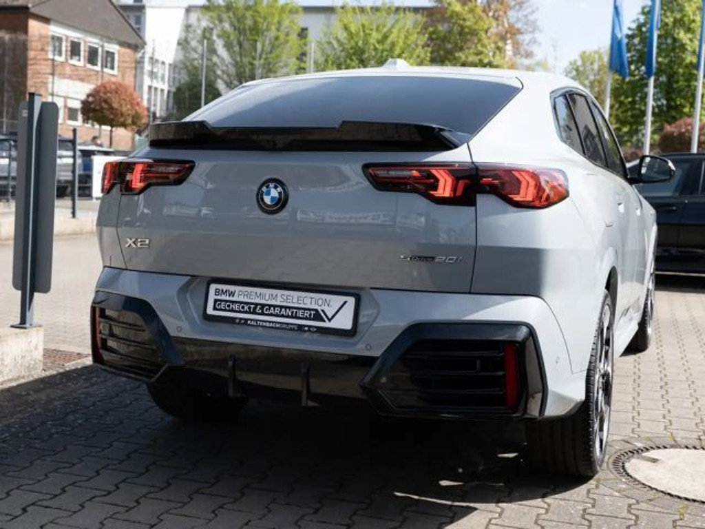 BMW X2