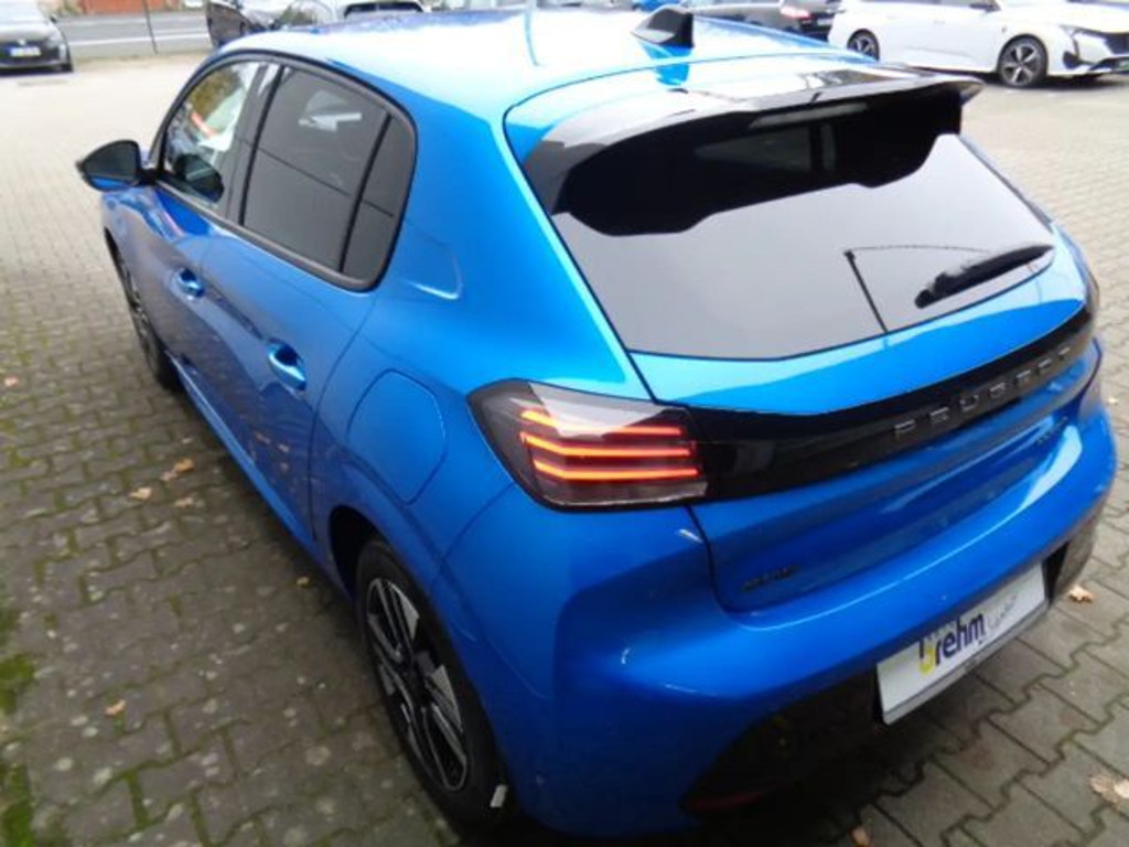 Peugeot e-208