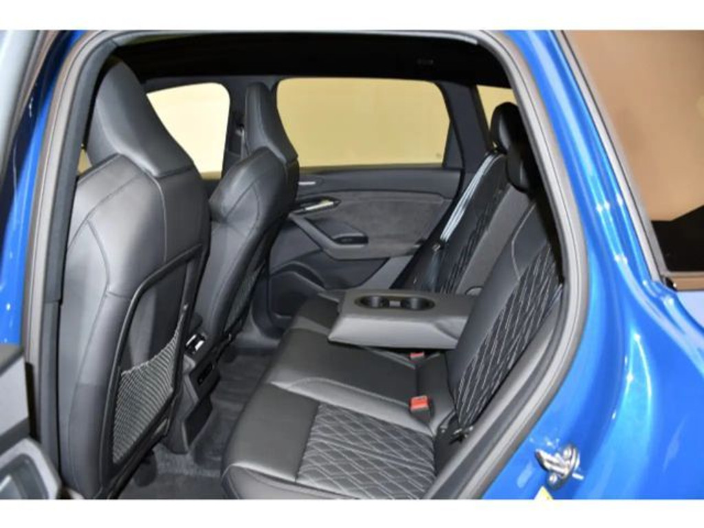 Audi SQ6 e-tron