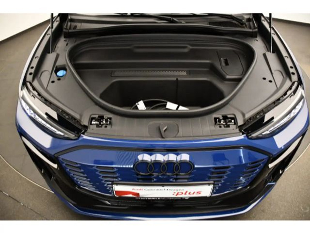 Audi SQ6 e-tron