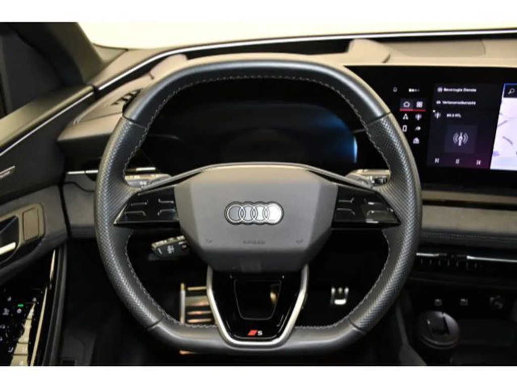 Audi SQ6 e-tron