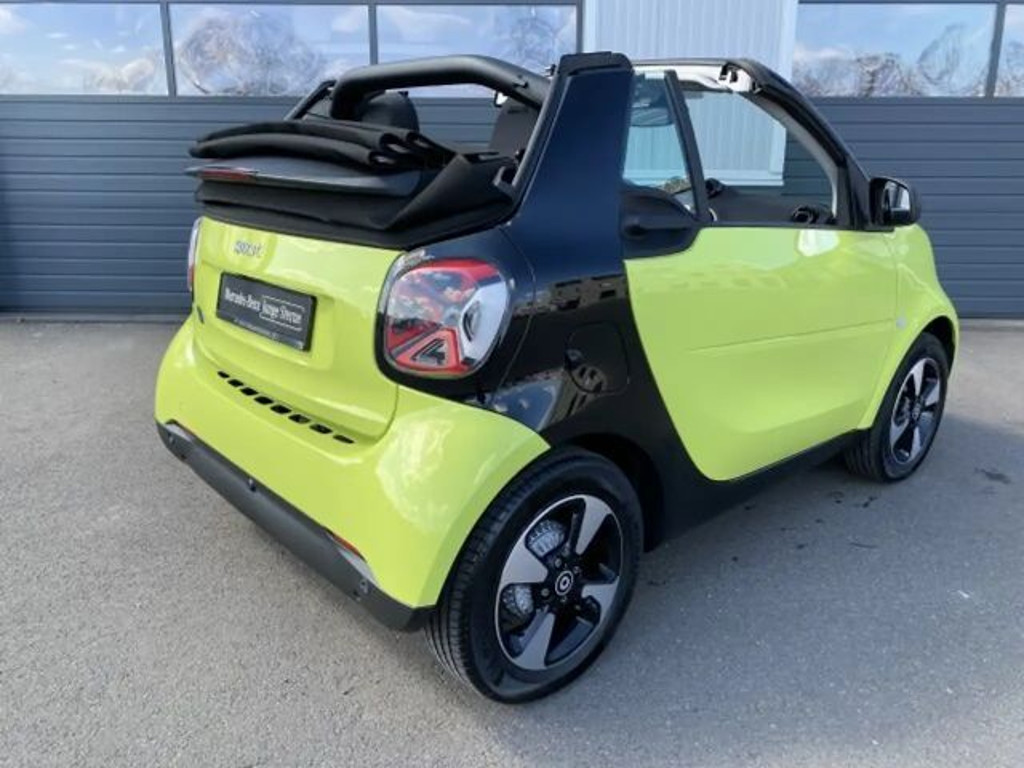 Smart EQ fortwo Cabrio 22kw onboard charger