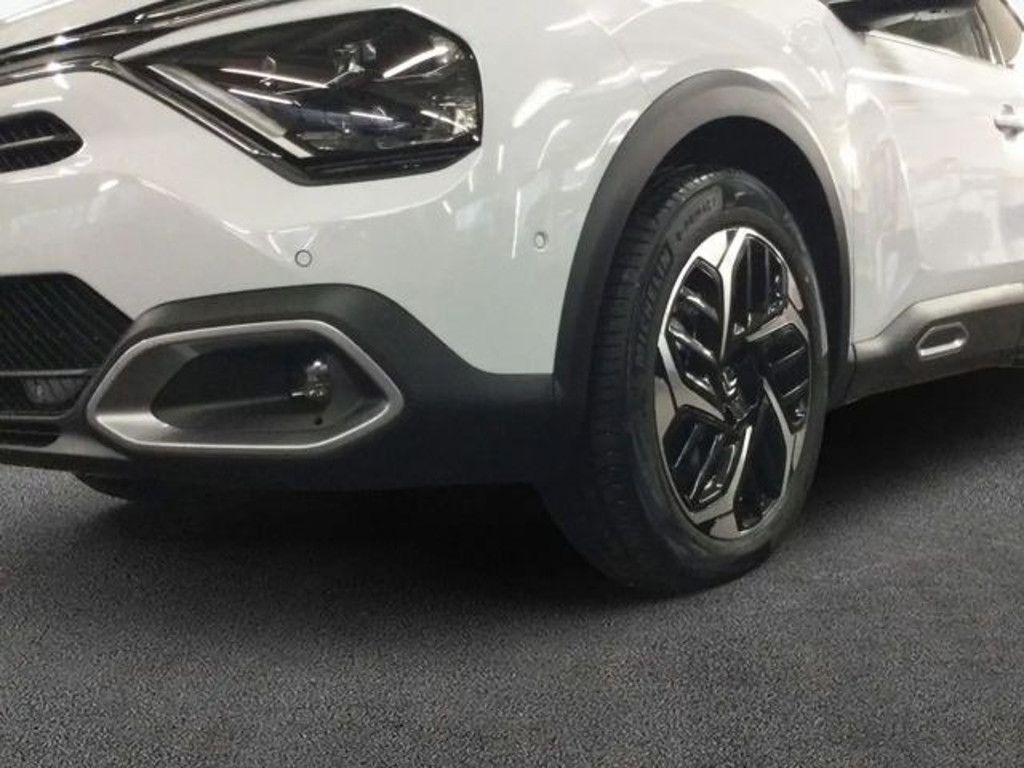 Citroën C4 X