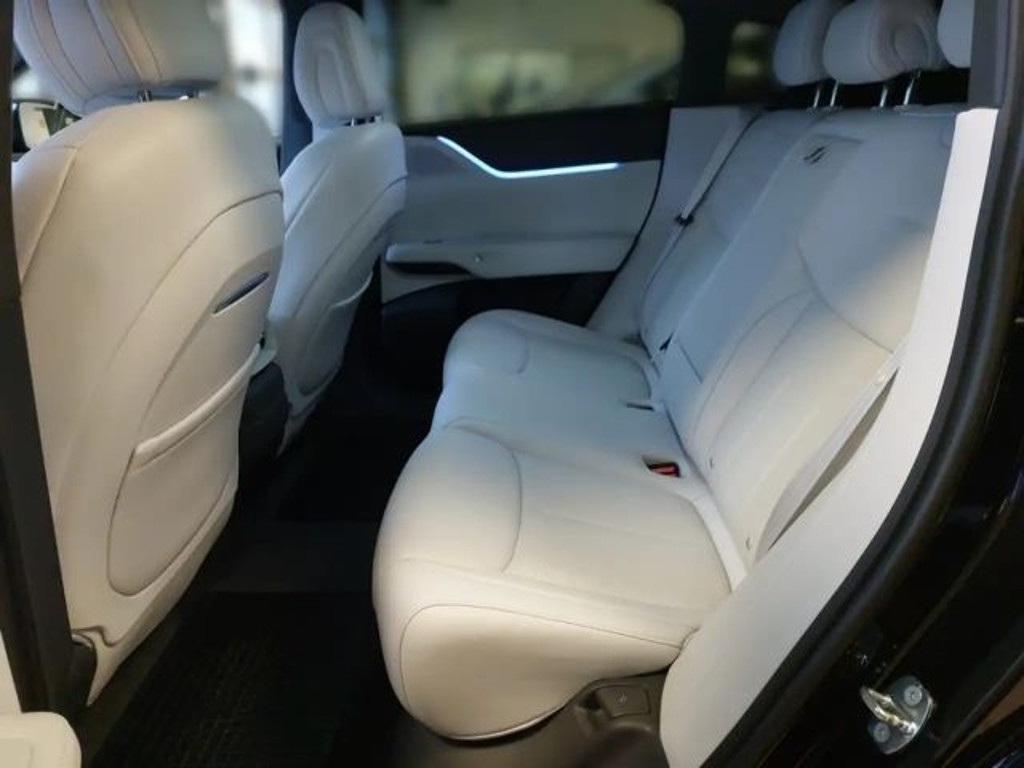 Xpeng G6