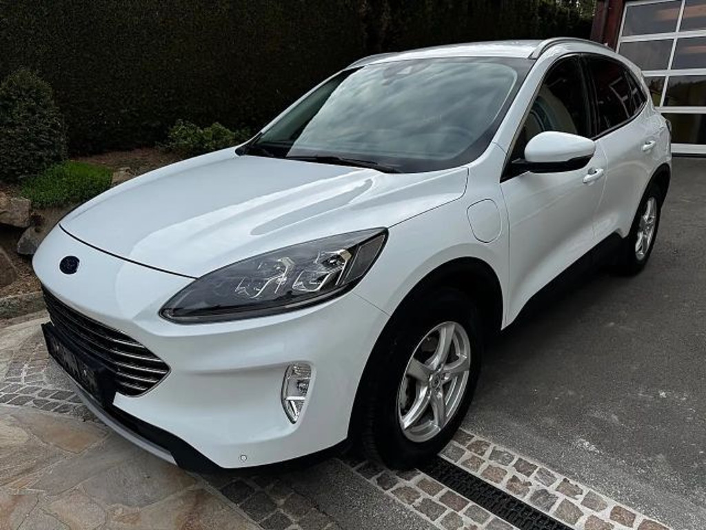 Ford Kuga Titanium Hybrid X