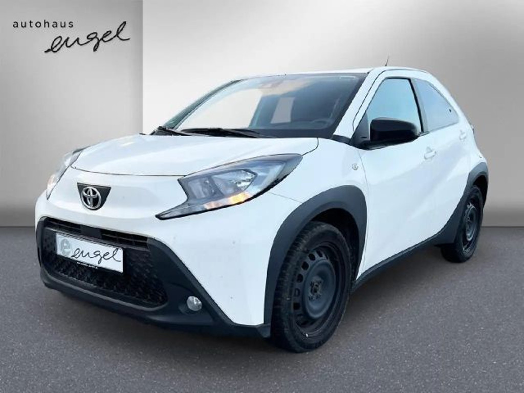 Toyota Aygo X X-play Play