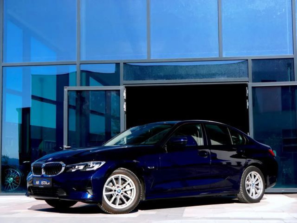 BMW 3 Serie 330 xDrive Sedan 330e