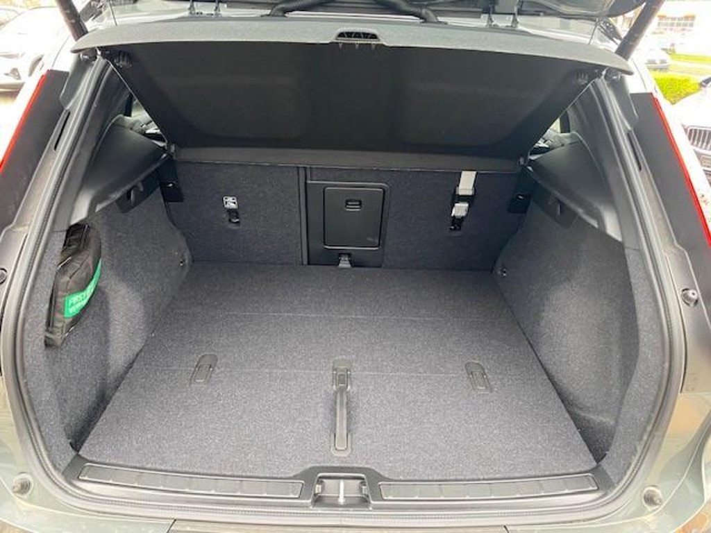 Volvo EX40