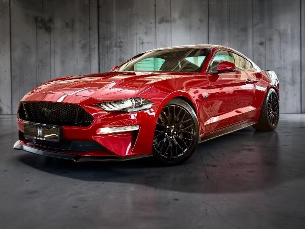 Ford Mustang Fastback GT 5.0 V8