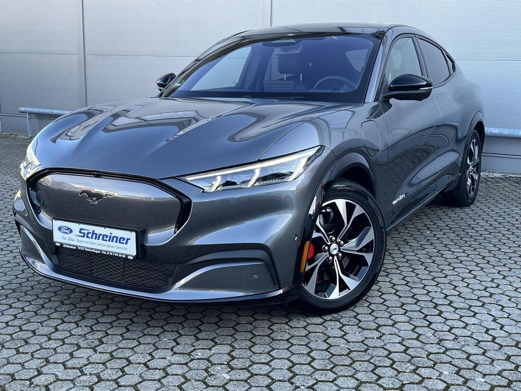 Ford Mustang Mach-E AWD Premium