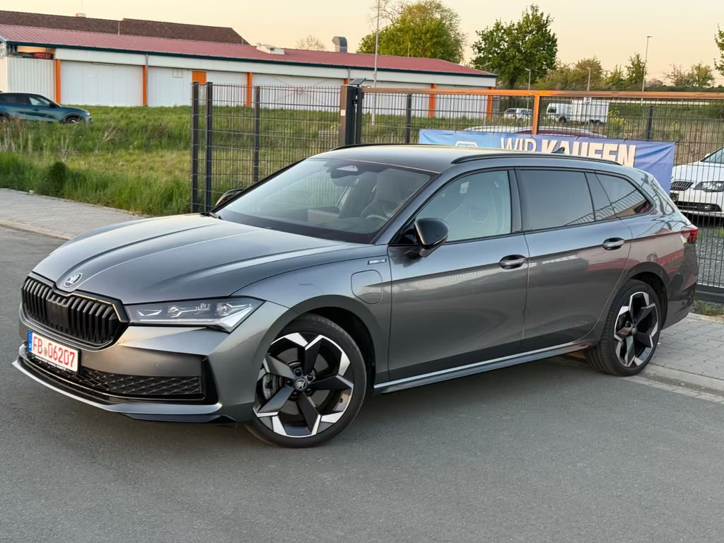 Skoda Superb Combi Sportline iV