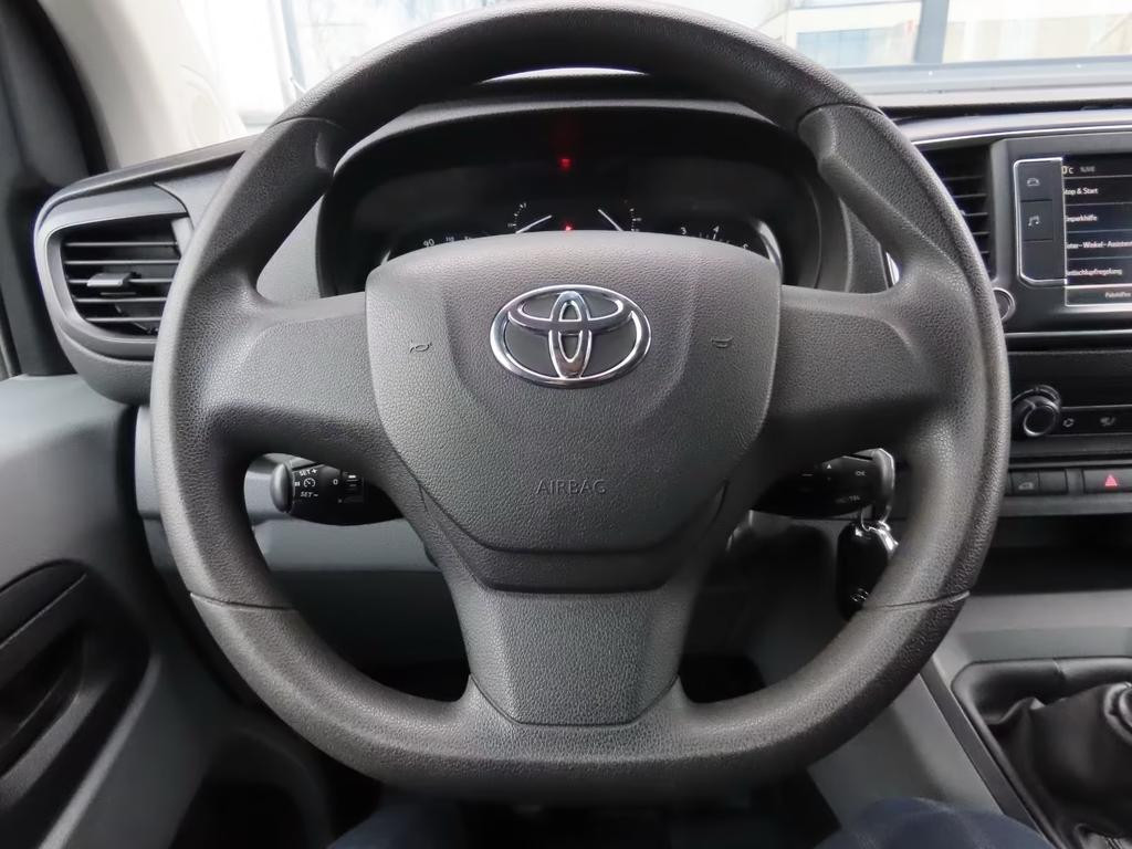 Toyota Proace (Verso)