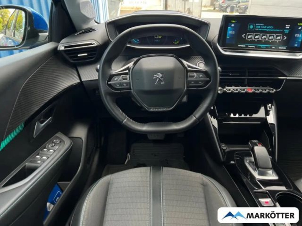 Peugeot e-208