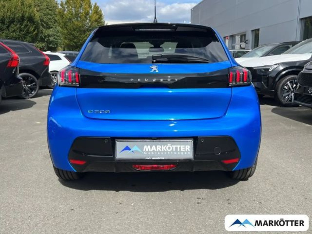 Peugeot e-208