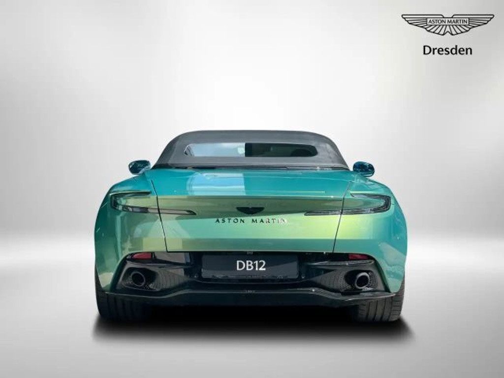 Aston Martin DB12