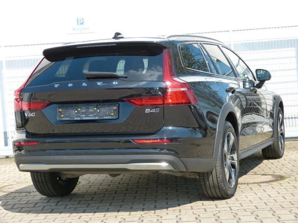 Volvo V60 Cross Country