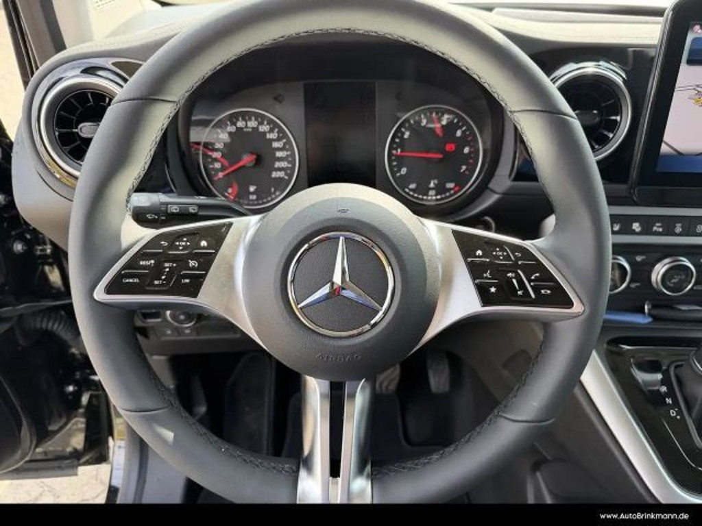 Mercedes-Benz T 180