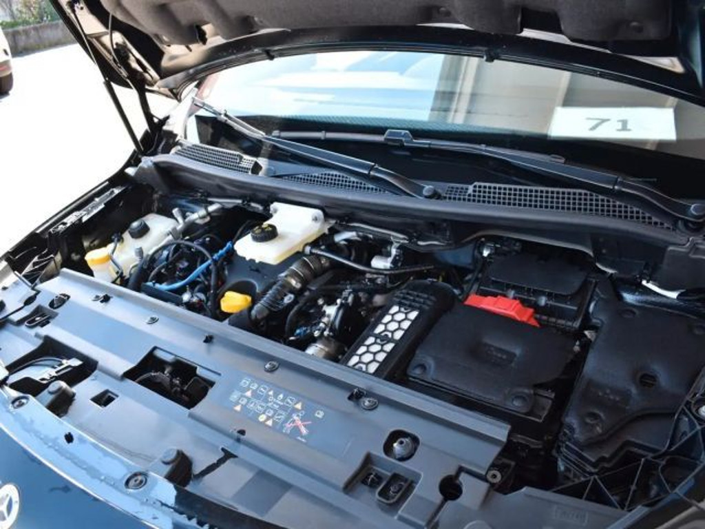 Mercedes-Benz T 180