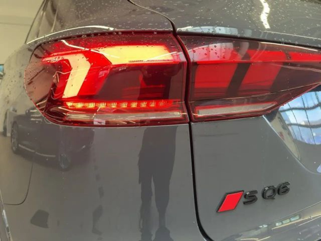 Audi SQ6 e-tron