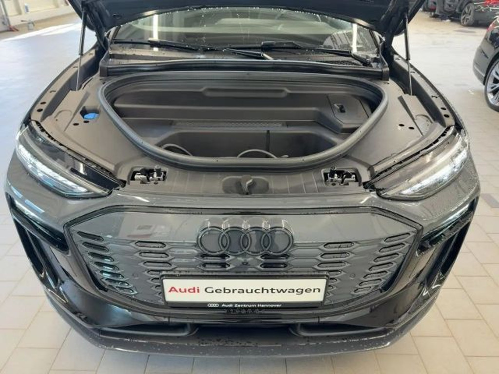Audi SQ6 e-tron