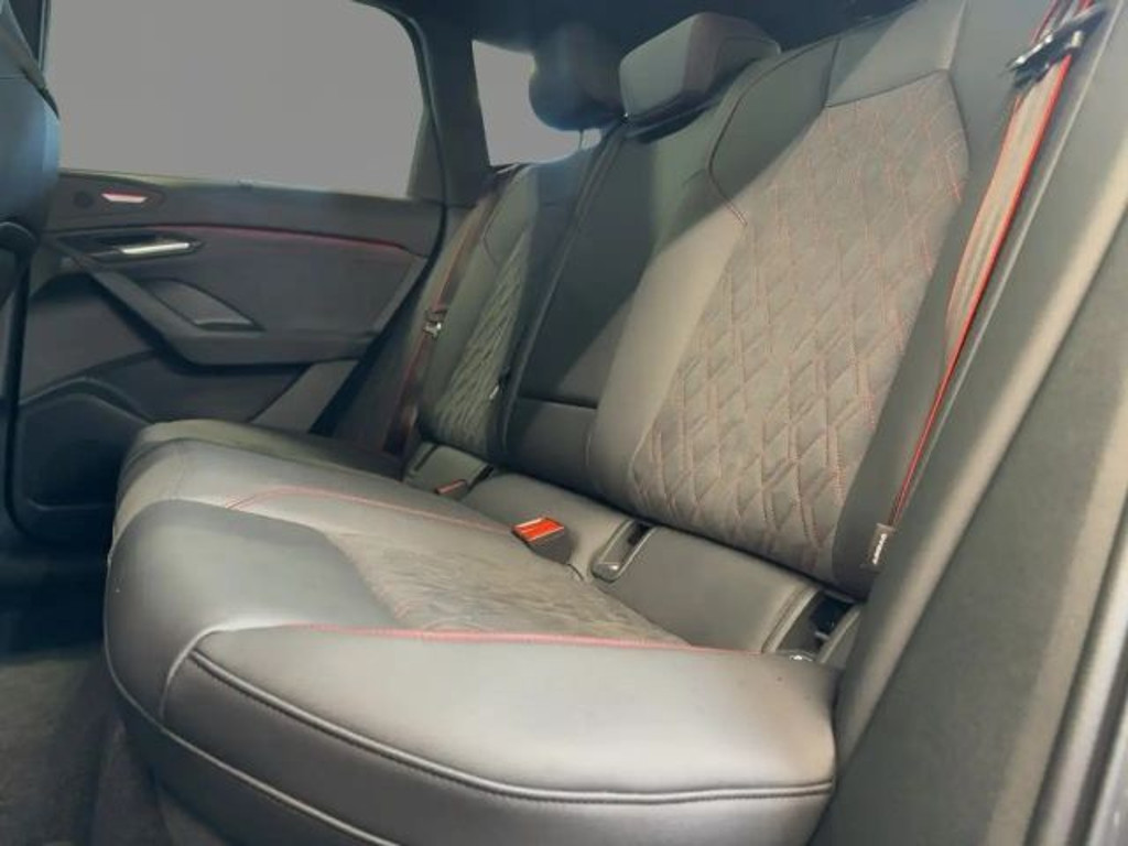Audi SQ6 e-tron