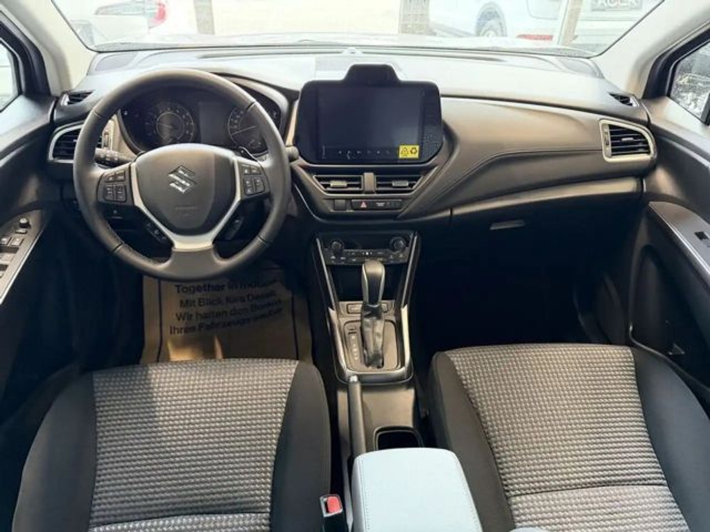 Suzuki S-Cross