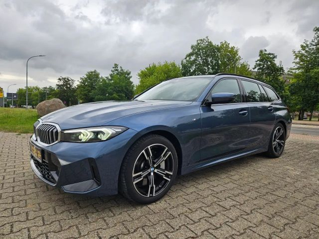 BMW 3 Serie 330 M-Sport xDrive 330i 330e