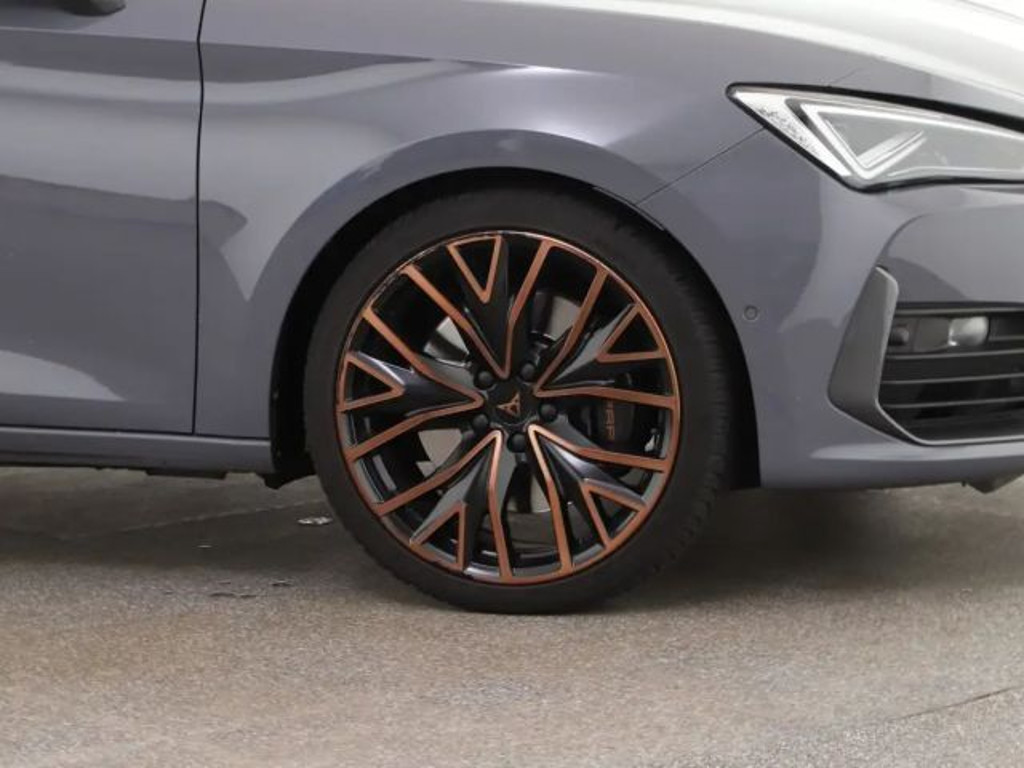 Cupra Leon Sportstourer 4Drive 2.0 TSI DSG VZ