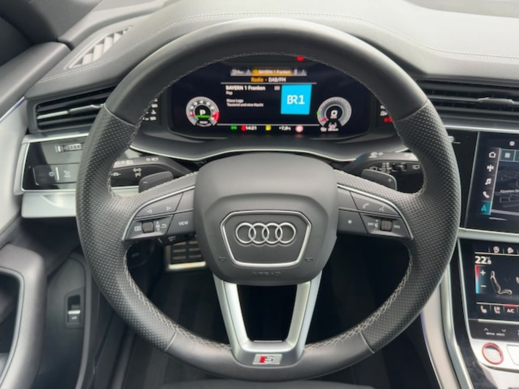 Audi SQ8