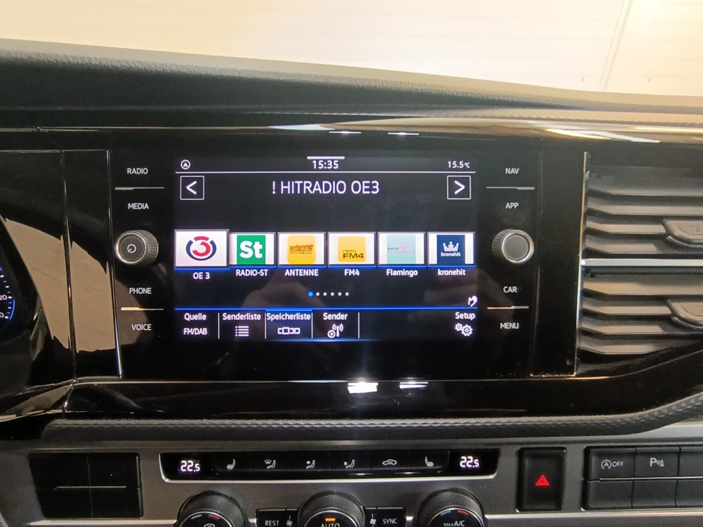 Volkswagen Caravelle