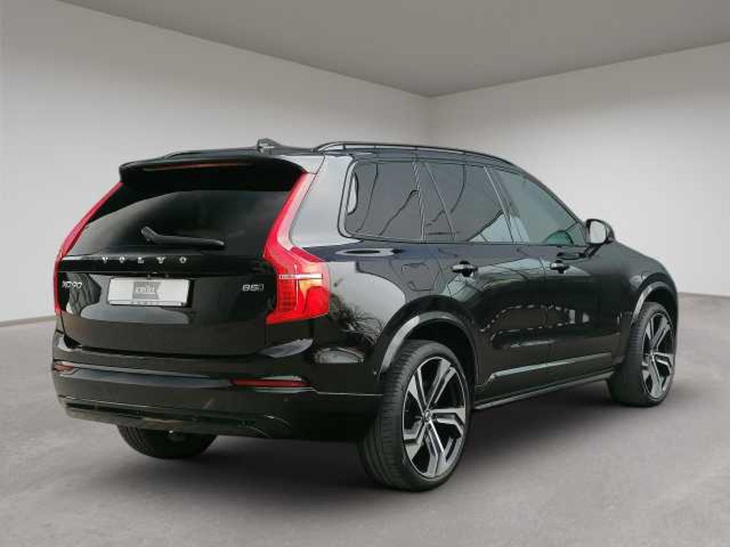 Volvo XC90 AWD Plus Dark