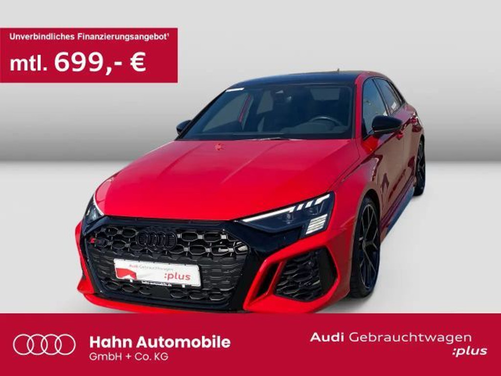 Audi RS3 Sedan Quattro S-Tronic