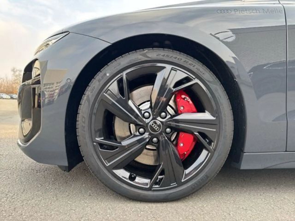 Audi S6 e-tron