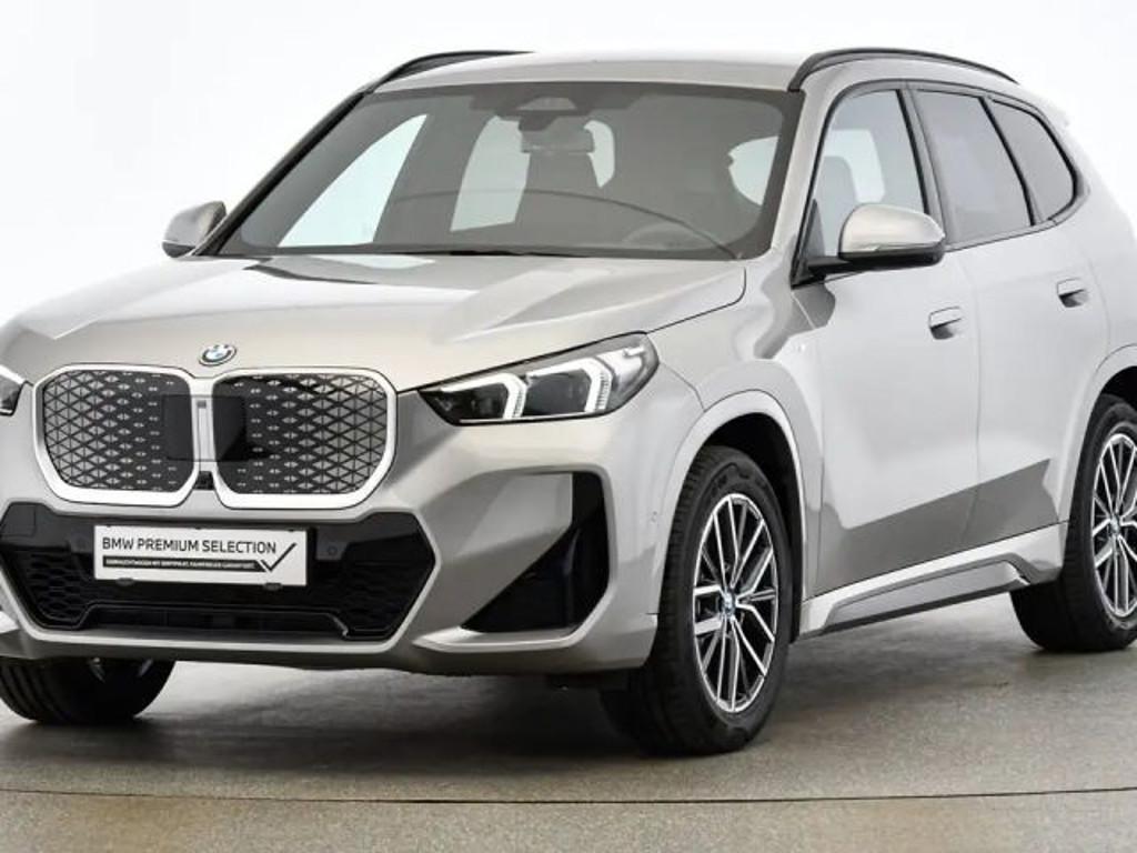 BMW iX1 xDrive30