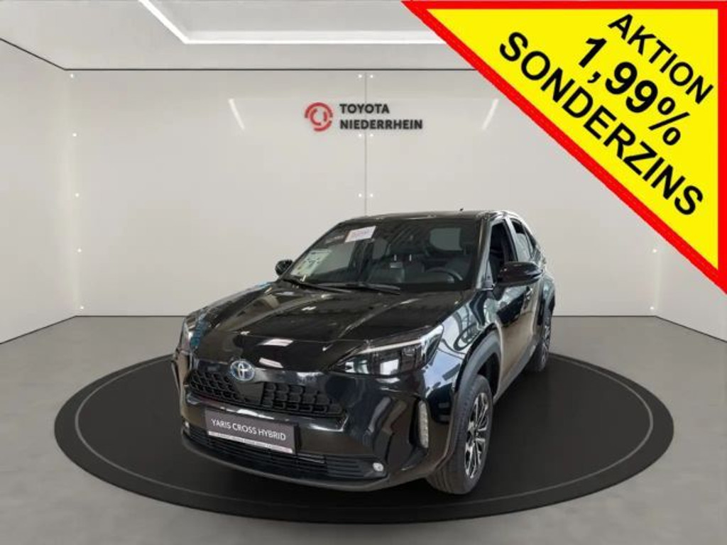 Toyota Yaris Cross TEAMPLAYER+SAFETY-P+WINTER-P+2025