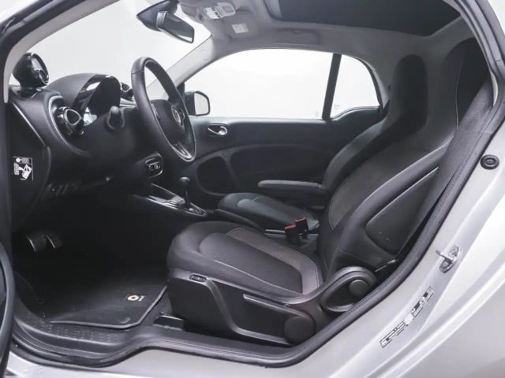 Smart EQ fortwo Passion 22kw onboard charger